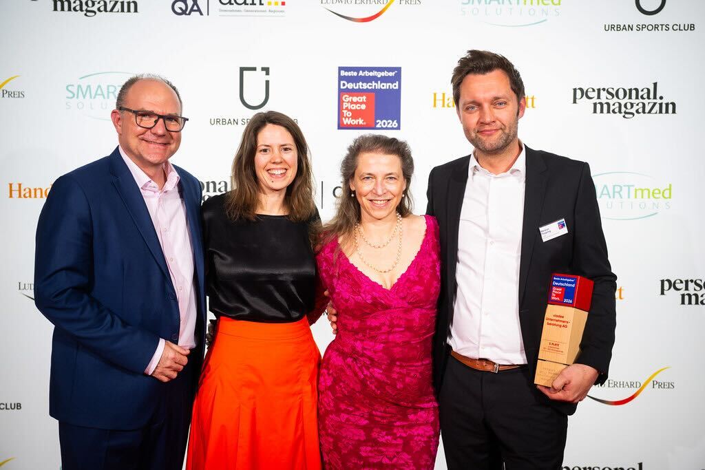 Mirko Czesla, Monique Clemens, Rita Helter und Markus Pepping bei der Preisverleihung zu Beste Arbeitgeber Deutschlands