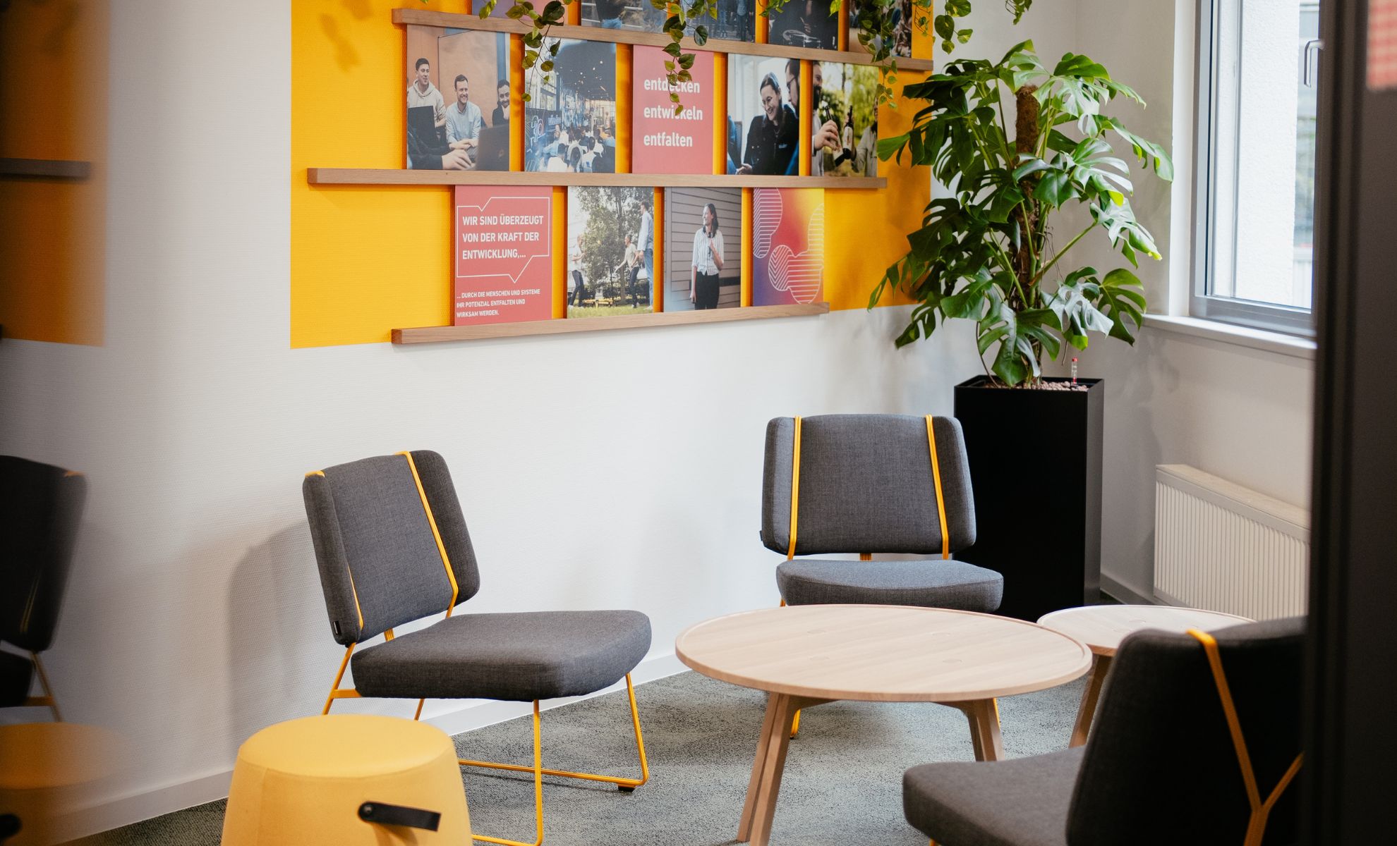 Neuer Büroflur der viadee IT-Unternehmensberatung in Münster