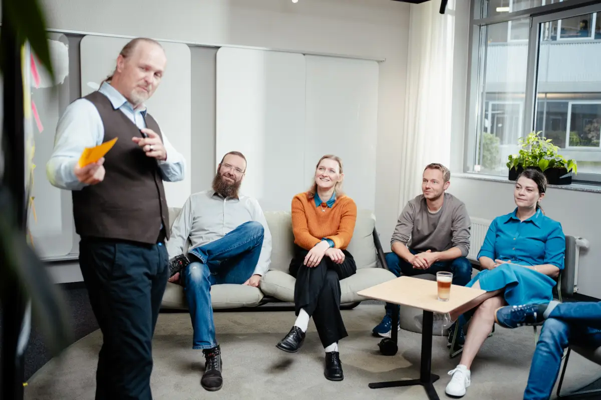 Ein Foto von einem Round Table bei der viadee