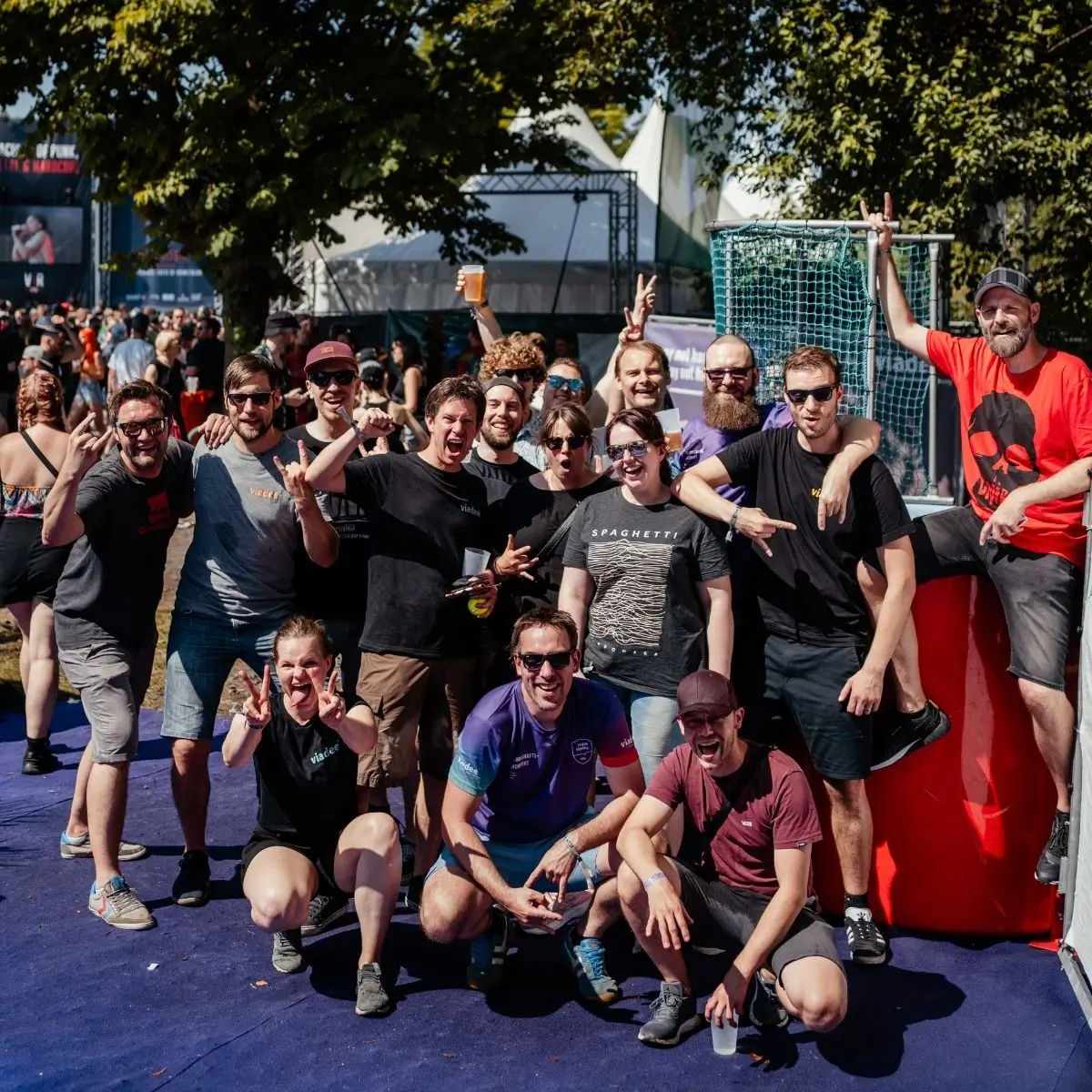 Unser Team beim Vainstresm Rockfest.