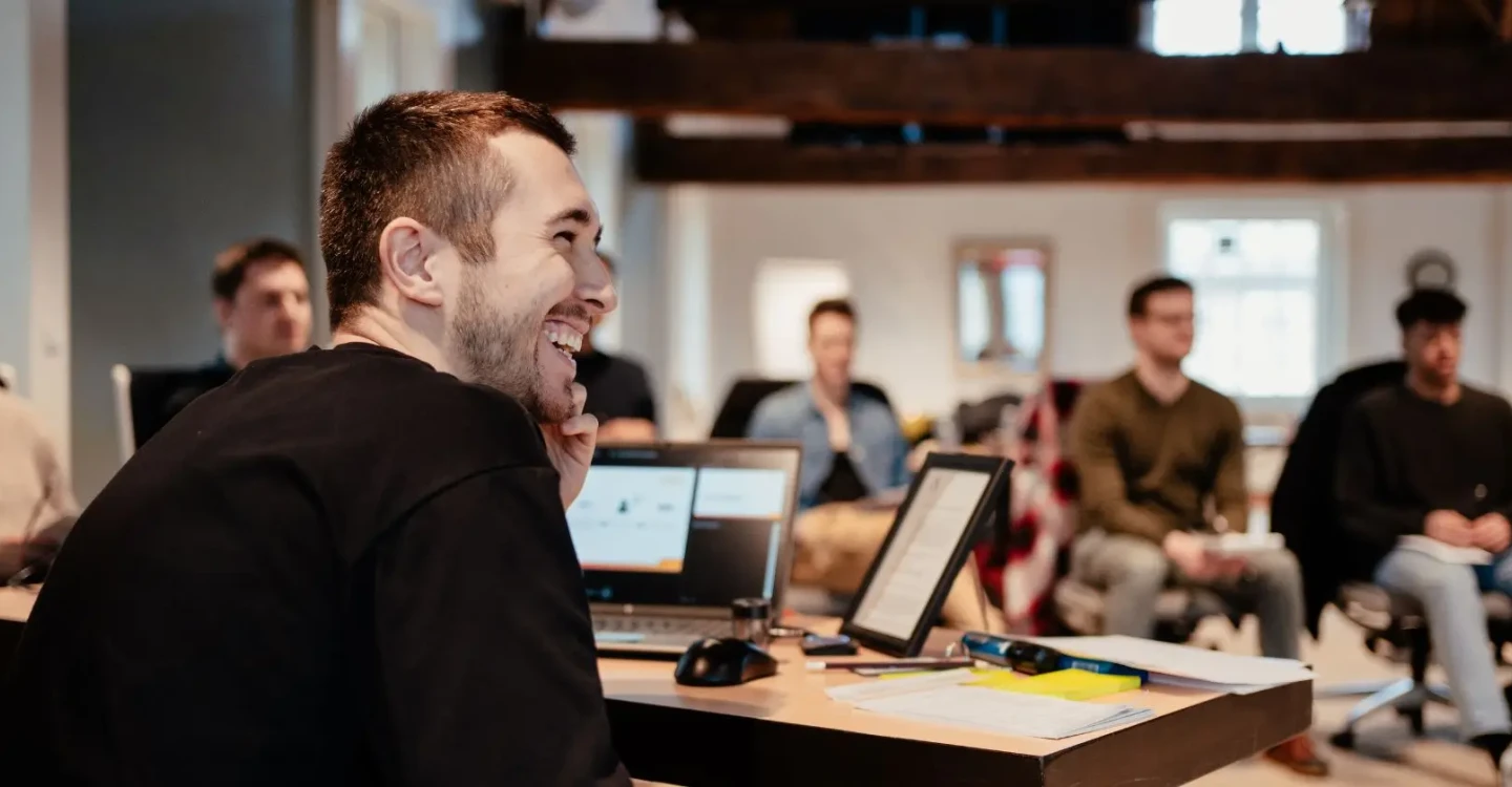 Student bei viadee ship it day