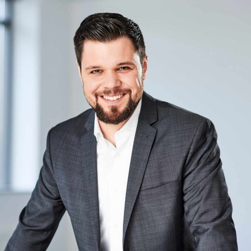 Ein Portrait des viadee Beraters Ben Lohrengel.