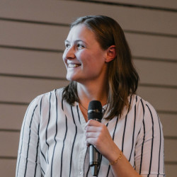 Rebekka Heimann von der viadee als Speakerin