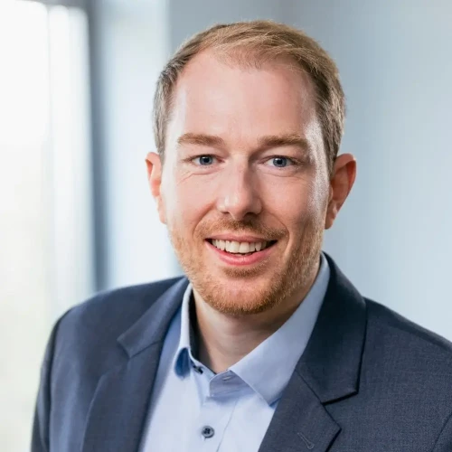 Portrait von viadee Kompetenzbereichsleiter IT-Sicherheit Dr. Tobias Heide.