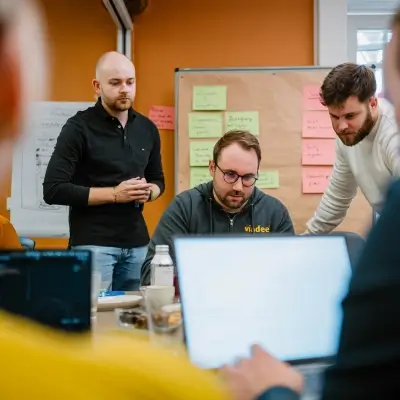 viadee Berater forschen auf dem ship it day