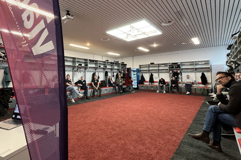 Bild von der viadee Veranstaltung bei den Kölner Haien im Frühjahr 2025